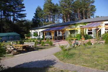 هاستل Gruppenbungalow Waldhaus Am Ferienpark