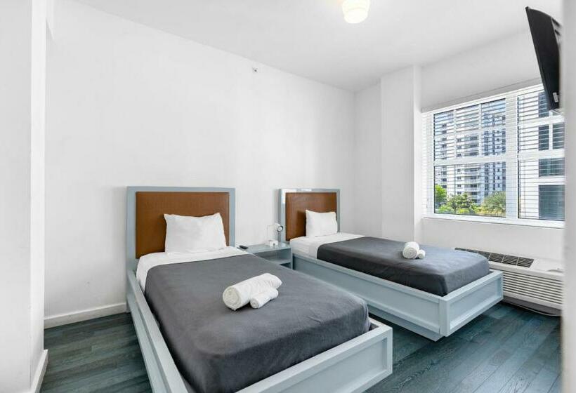هتل Global Luxury Suites At The Variety