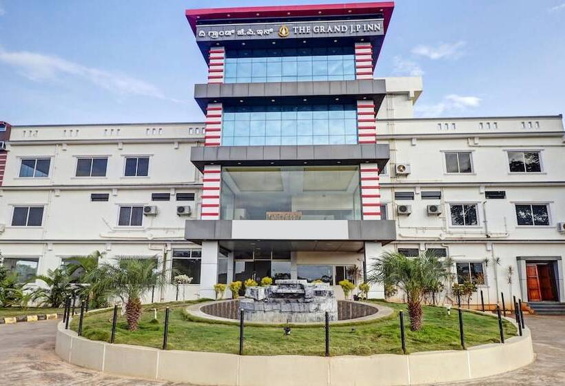 酒店 Grand Jp Inn Near 2 Km From Gundlupet Bus Stand