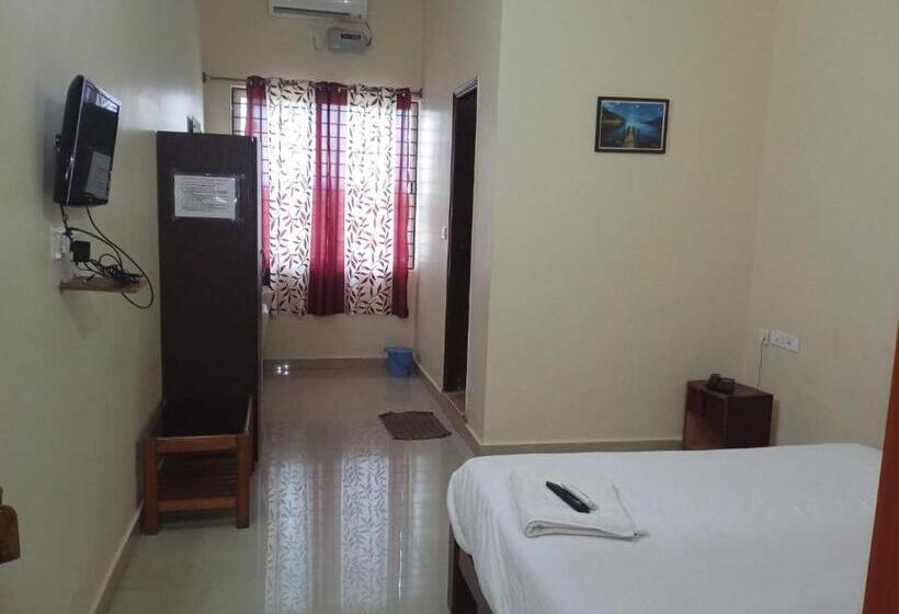 酒店 Grand Jp Inn Near 2 Km From Gundlupet Bus Stand