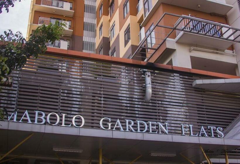 Mabolo Garden Flat A8 Free Rooftop Infinity Pool
