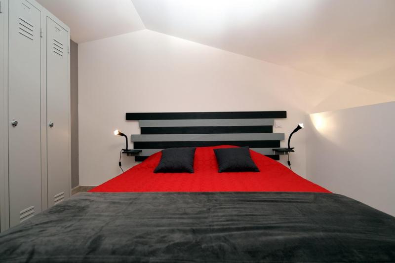 ベッドアンドブレックファースト Sous Les Pins Gîtes Et Chambres D Hôtes