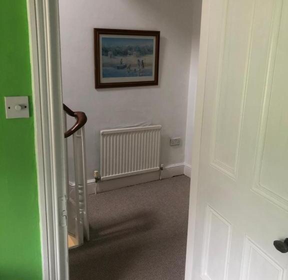 مبيت وإفطار The Victorian House