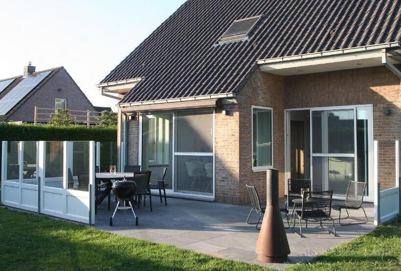 Ashley’s Villa