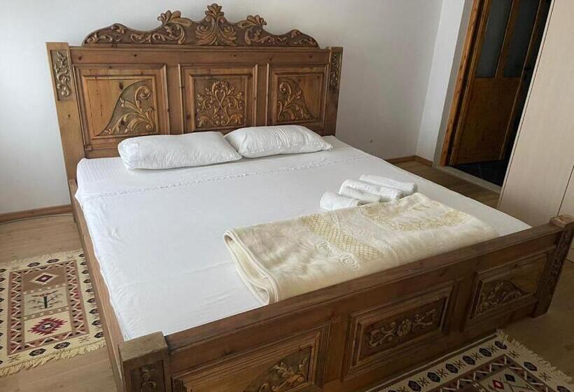 تختخواب و صبحانه Guri Guesthouse
