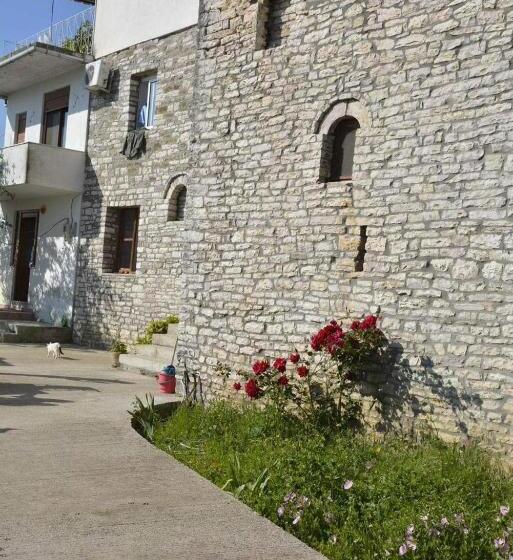 تختخواب و صبحانه Guri Guesthouse