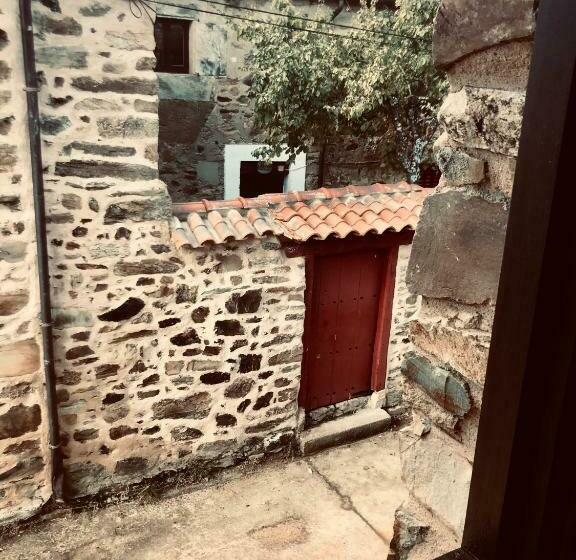 Bed and Breakfast The Stone Boat Guesthouse For Pilgrims