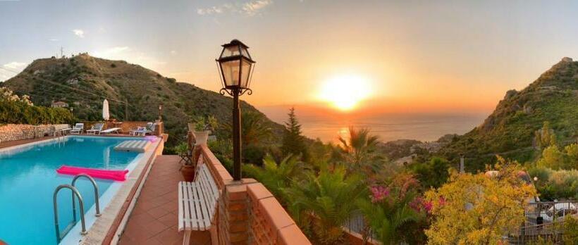 استراحتگاه Villa Zen Taormina