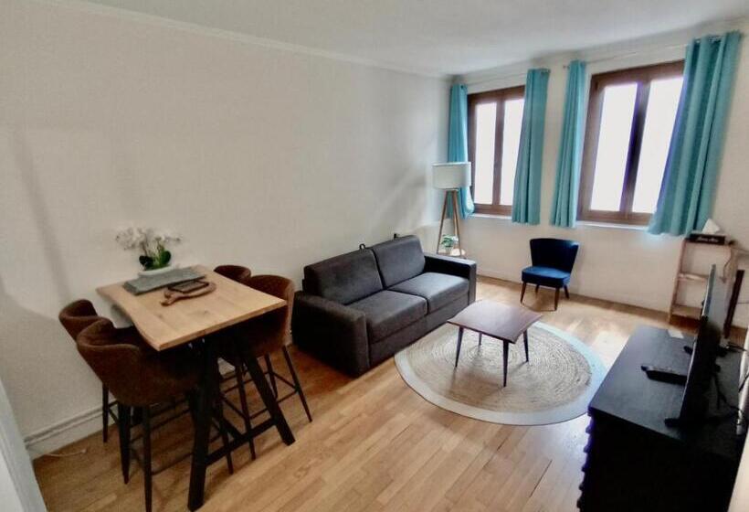 2 Pièces Totalement Rénové Au Cœur De Bourges