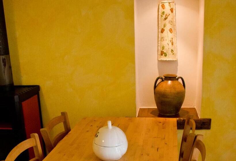 ベッドアンドブレックファースト La Chiocciola