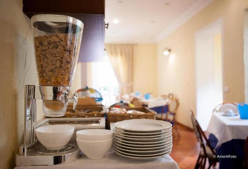 فندق Albergo Del Lago