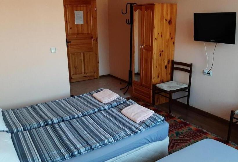 پانسیون Guest House Garbevi