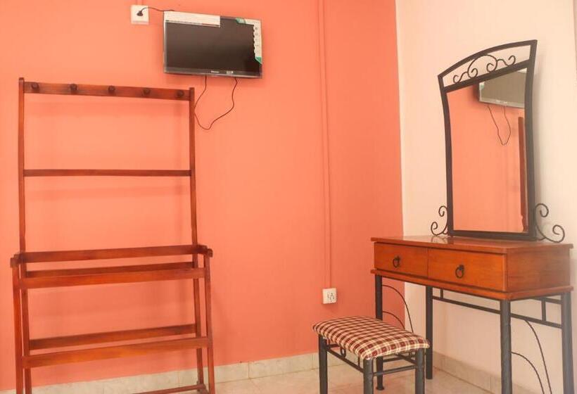 پانسیون Silver Meir Bungalow