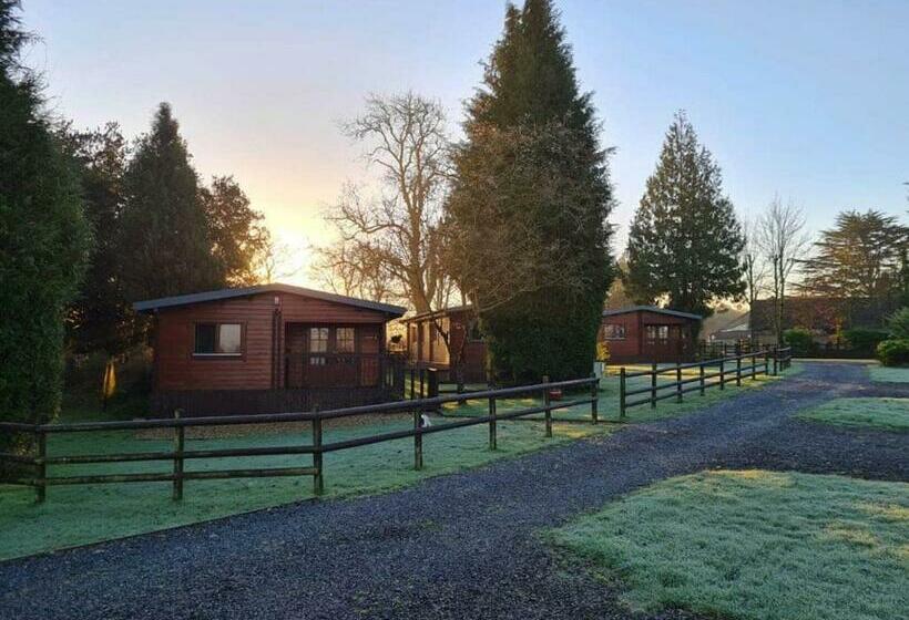 リゾートホテル Oat Hill Farm Lodges