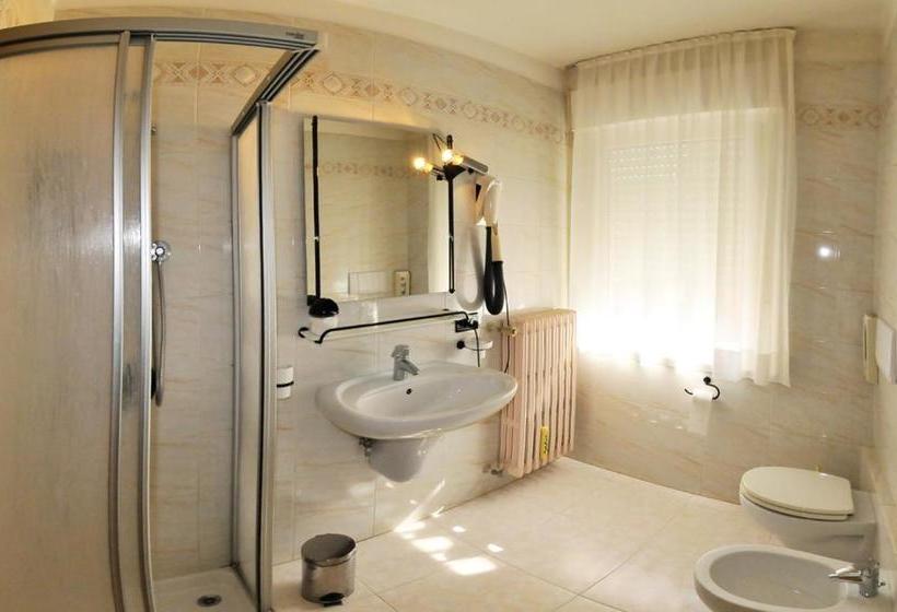 فندق Albergo Alla Torre