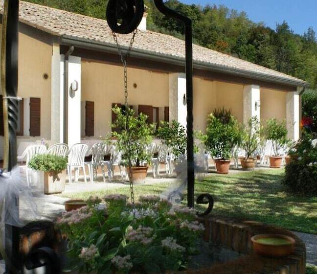 هتل Albergo Volpara