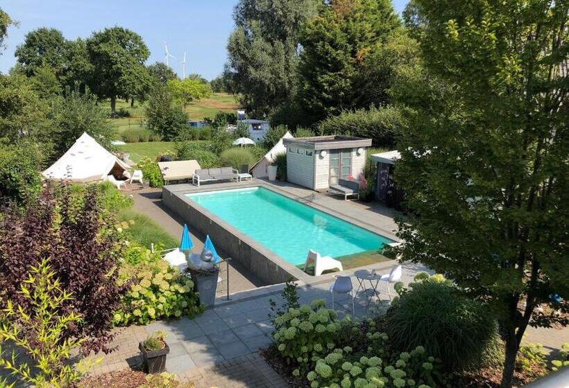 هتل Guesthouse De Witte Merel Deluxe