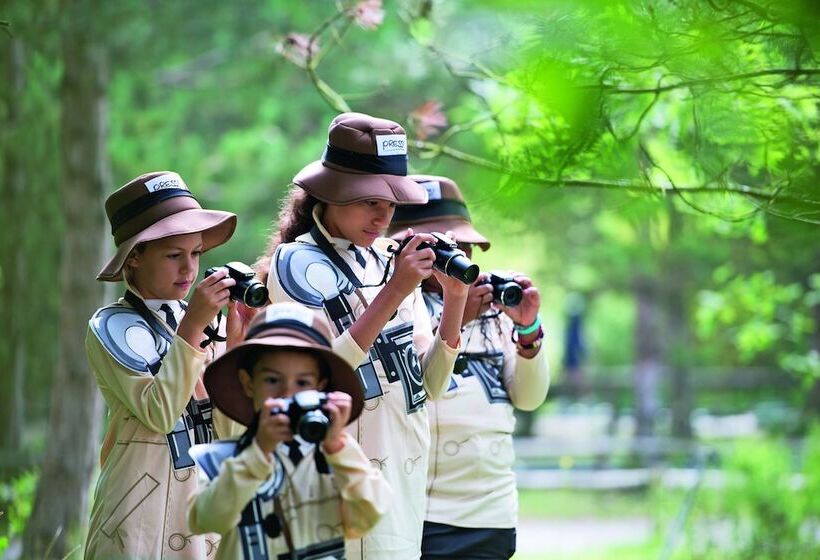 בית מלון כפרי Center Parcs Les Bois-francs