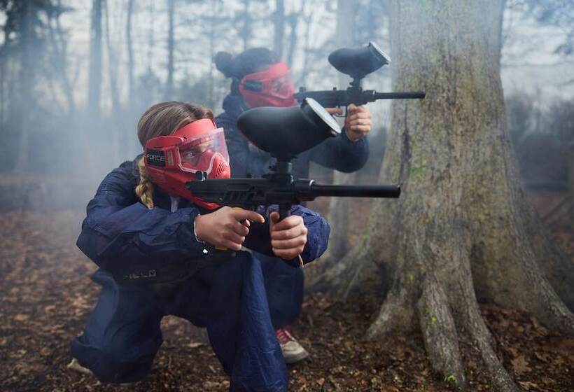 בית מלון כפרי Center Parcs Les Bois-francs