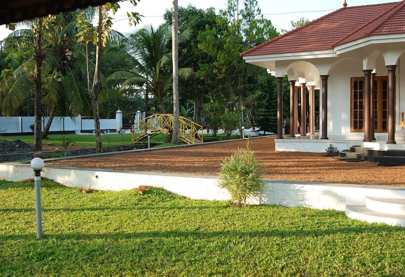בית מלון כפרי Coconut Creek Farm & Home Stay