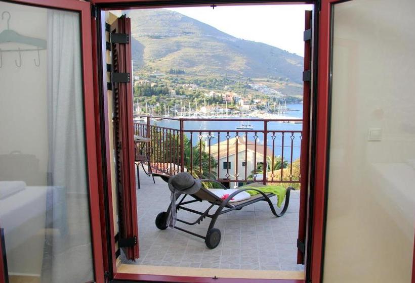 هتل Greka Ionian Suites & Villa