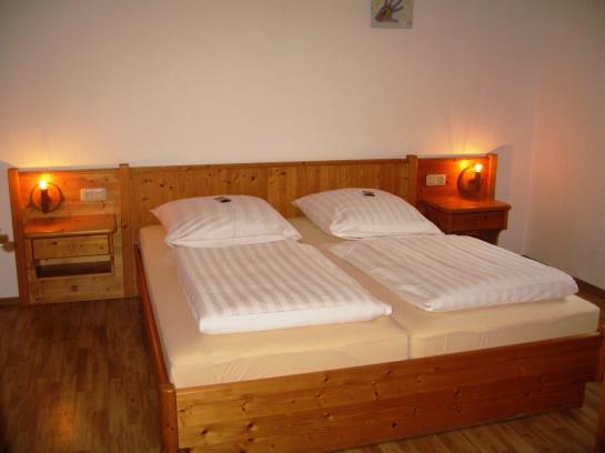 ペンション Haibach Gästehaus