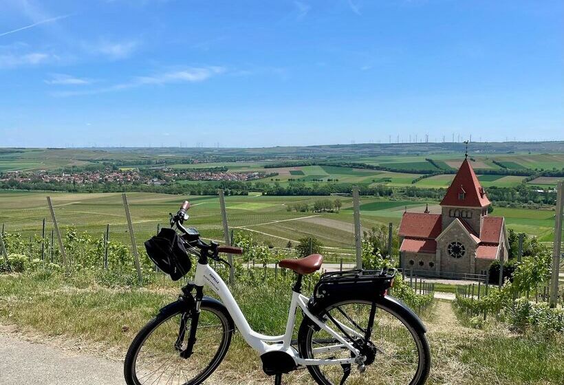 ホテル Hofgut Wißberg  Das Weinberg