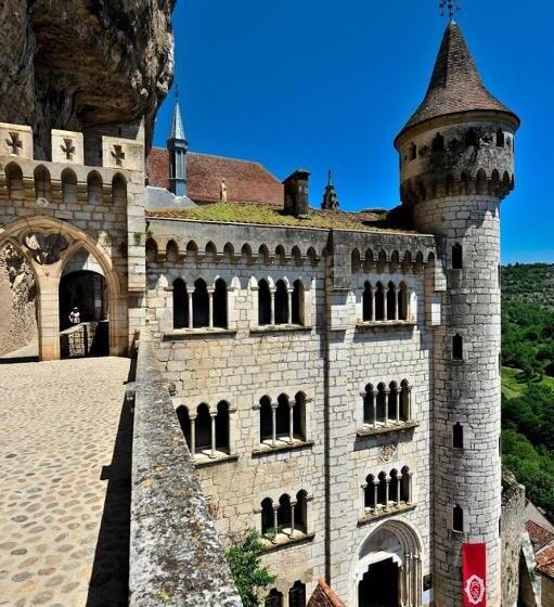 Отель Hôtel Les Vieilles Tours Rocamadour