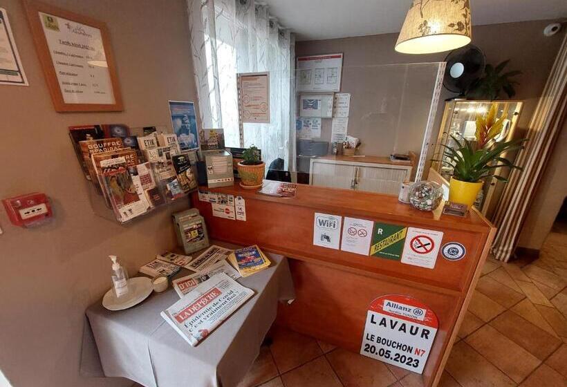 هتل Logis Hôtel   Les Pasteliers