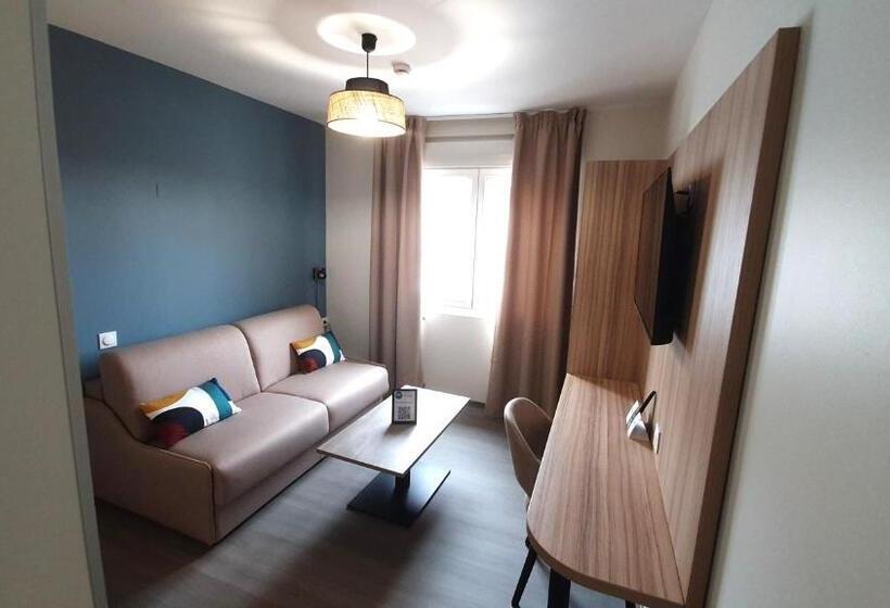 هتل Logis Hôtel   Les Pasteliers