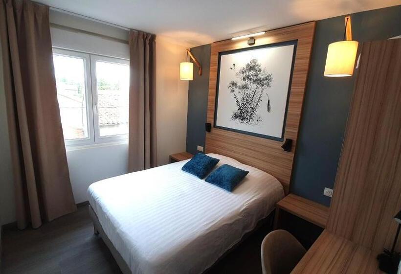 هتل Logis Hôtel   Les Pasteliers
