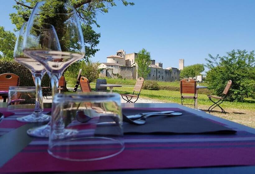 ホテル Logis L'auberge De Larressingle