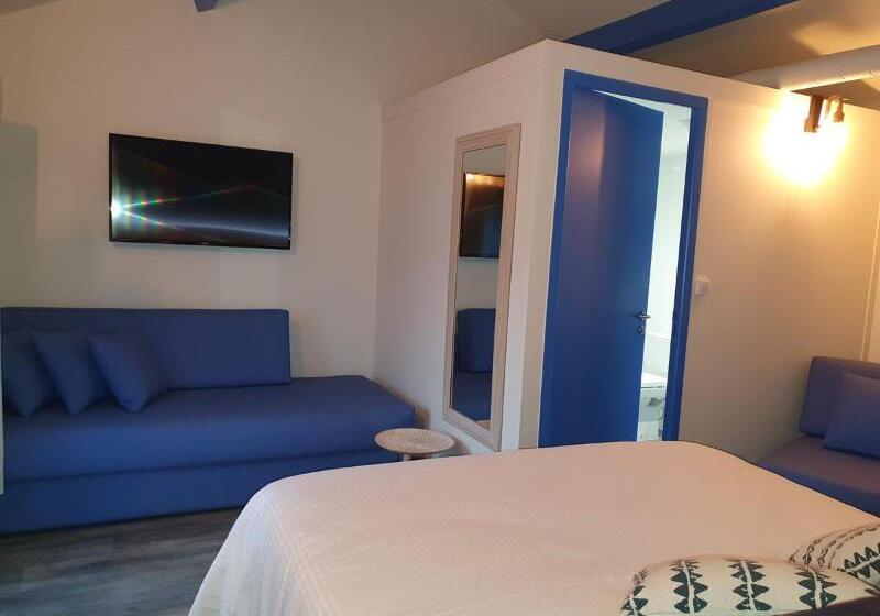 ホテル Logis L'auberge De Larressingle