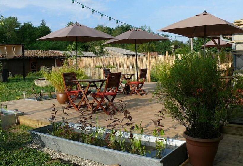 Logis Hotel Restaurant La Barguillere