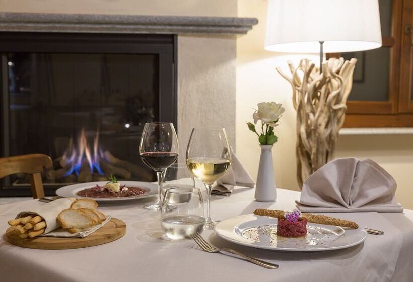 فندق Relais Castello Di Razzano