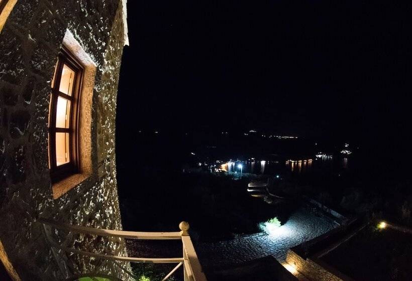 בית מלון כפרי Xemoni