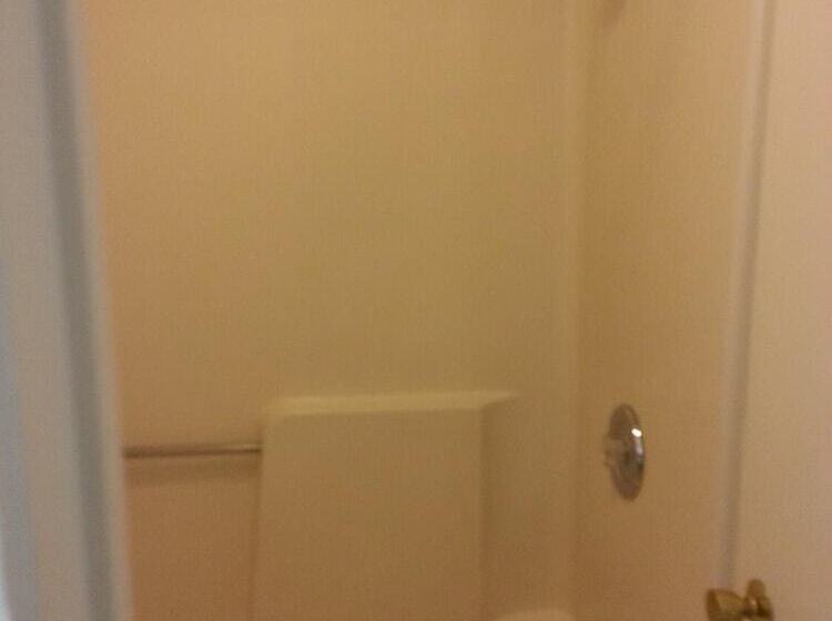 מוטל Americas Best Value Inn Lincoln