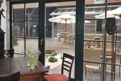 پانسیون Lindenhof Gästehaus & Hofcafe