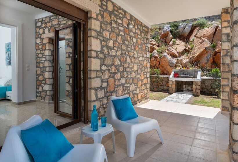 Villa Alya