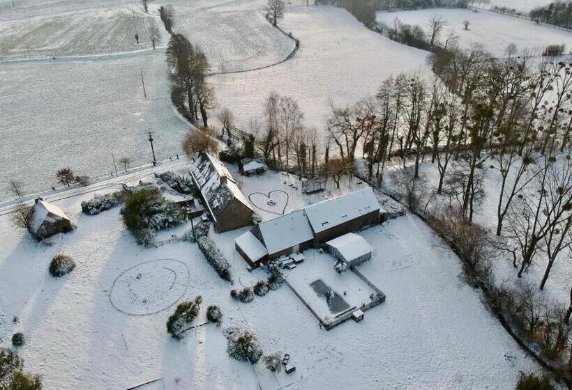 צימר Domaine De La Besnerie Gites Avec Spa Privatif à 10 Min Du Mont St Michel