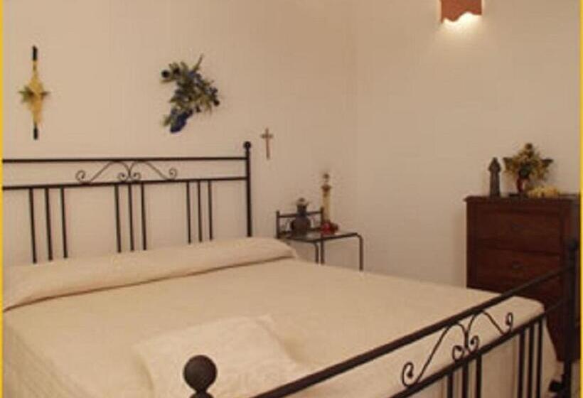 هتل Agriturismo S Ammutu