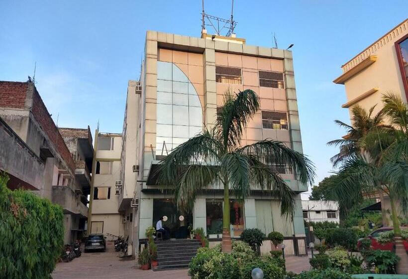ホテル Varanasi Palace