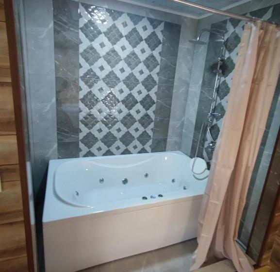 פנסיון Leshtenski Rai Guest House