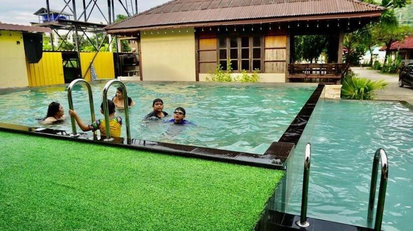 Pooma Resort