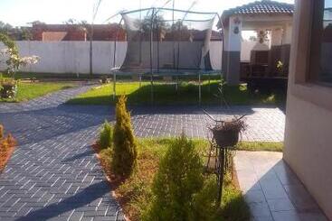 Tlz Prop B&b