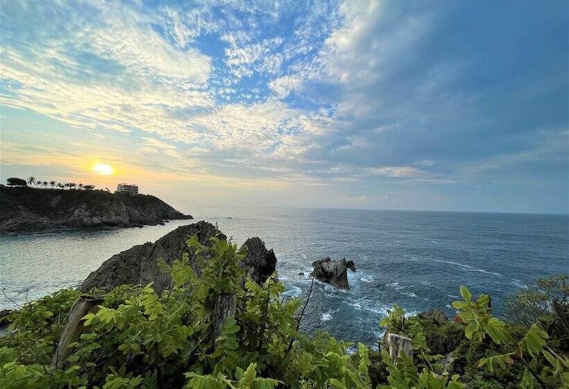هتل Coral Blue Huatulco