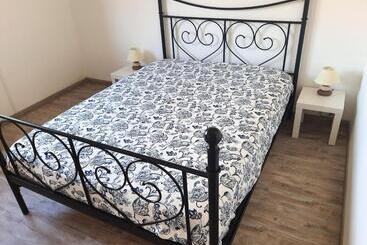 Appartement Spacieux Carpentras + Balcon