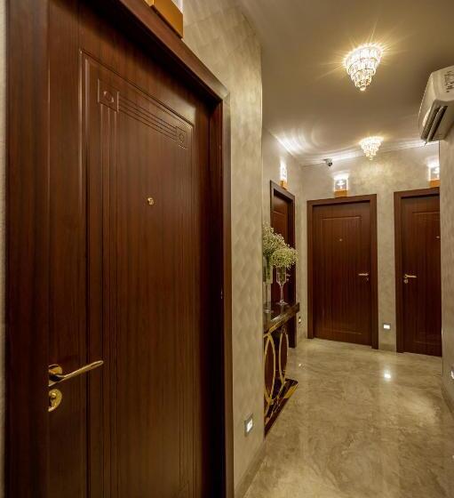 هتل A Residence @ Between Hilton & Cititel