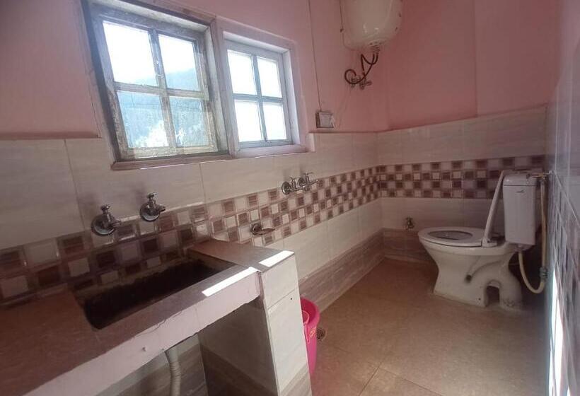 فندق Snow Oak Guest House