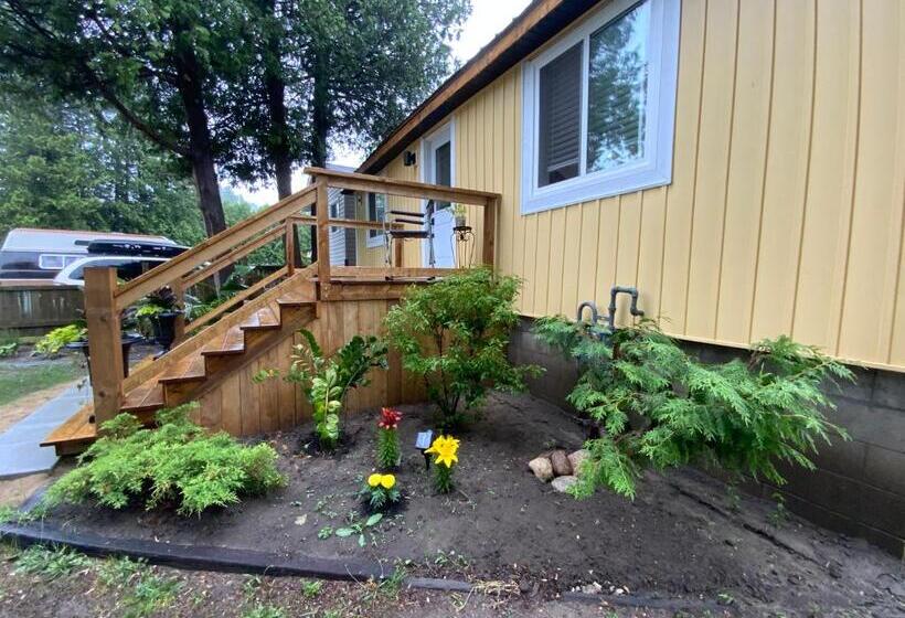 بنسيون Casavon Cottages Cottage A